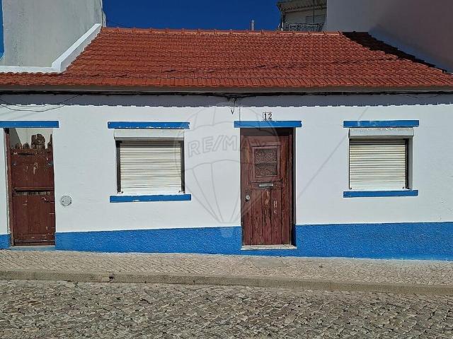 Moradia T2 à venda em Alcácer do Sal Santa Maria do Castelo e Santiago e Santa Susana, Alcácer do Sal RE/MAX Portugal