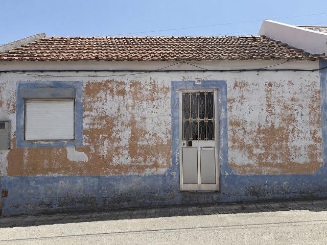 Moradia T2 à venda em Alcácer do Sal Santa Maria do Castelo e Santiago e Santa Susana, Alcácer do Sal RE/MAX Portugal