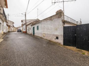 Moradia T2 à venda em Alcobaça