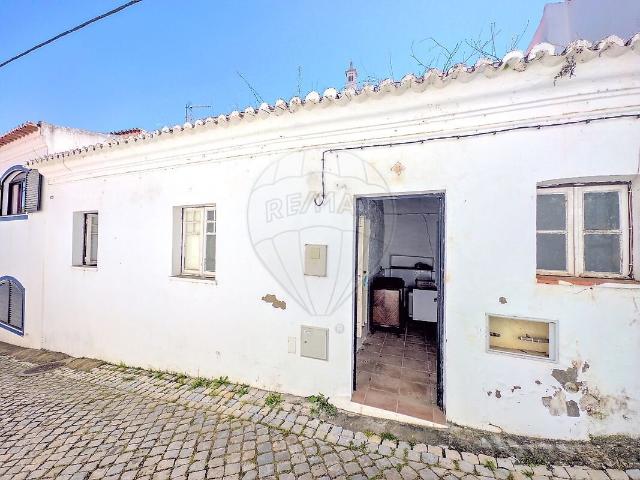 Moradia T2 à venda em Alcoutim e Pereiro, Alcoutim RE/MAX Portugal