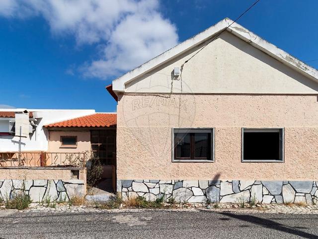 Moradia T2 à venda em Aldeia Galega da Merceana e Aldeia Gavinha, Alenquer RE/MAX Portugal