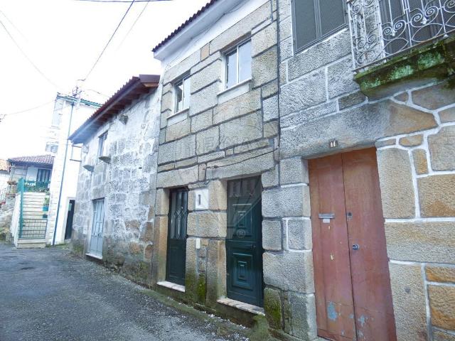Moradia T2 à venda em Alijó