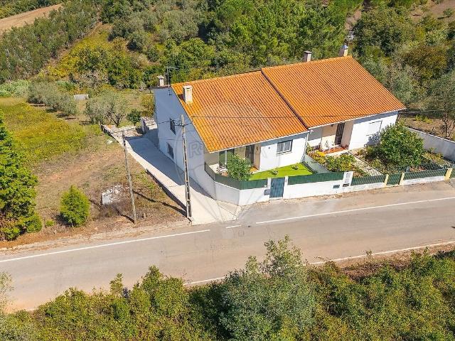 Moradia T2 à venda em Aljubarrota, Alcobaça RE/MAX Portugal