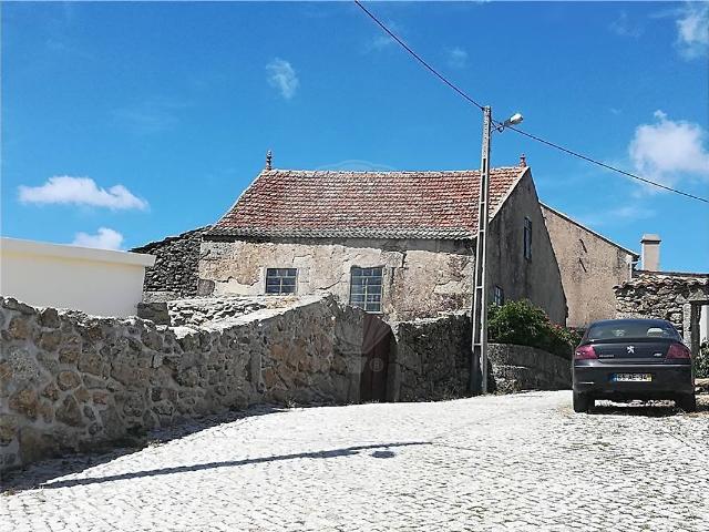 Moradia T2 à venda em Almeida