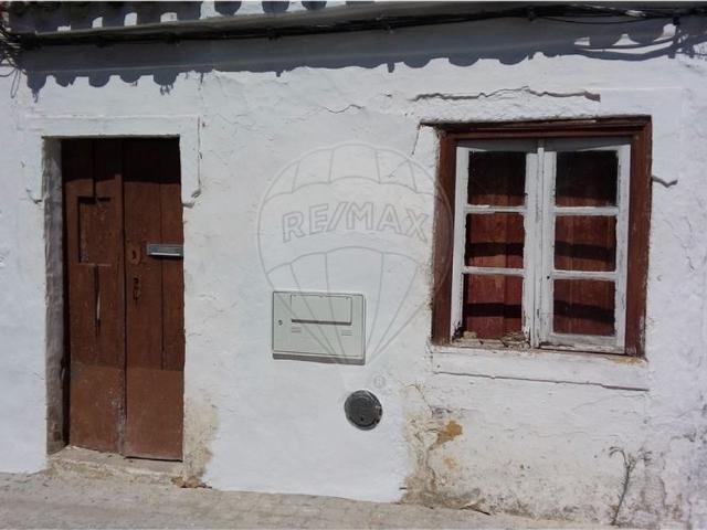 Moradia T2 à venda em Alpalhão