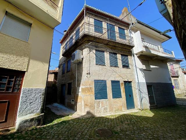 Moradia T2 à venda em Arcozelo, Gouveia RE/MAX Portugal