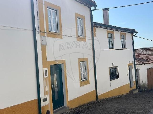 Moradia T2 à venda em Arez e Amieira do Tejo, Nisa RE/MAX Portugal