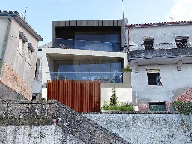 Moradia T2 à venda em Arganil