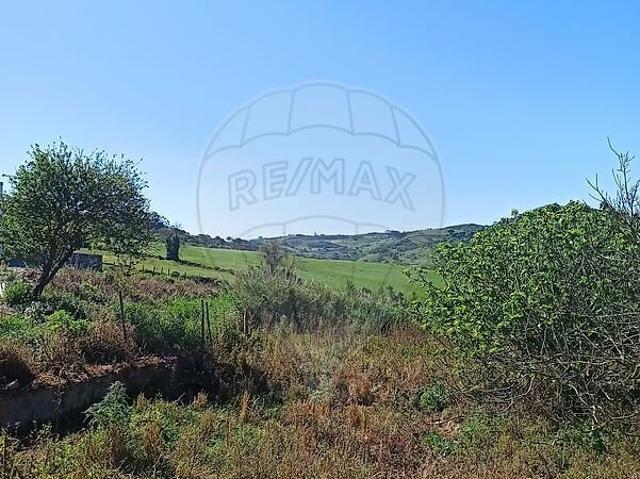 Moradia T2 à venda em Azueira e Sobral da Abelheira, Mafra RE/MAX Portugal