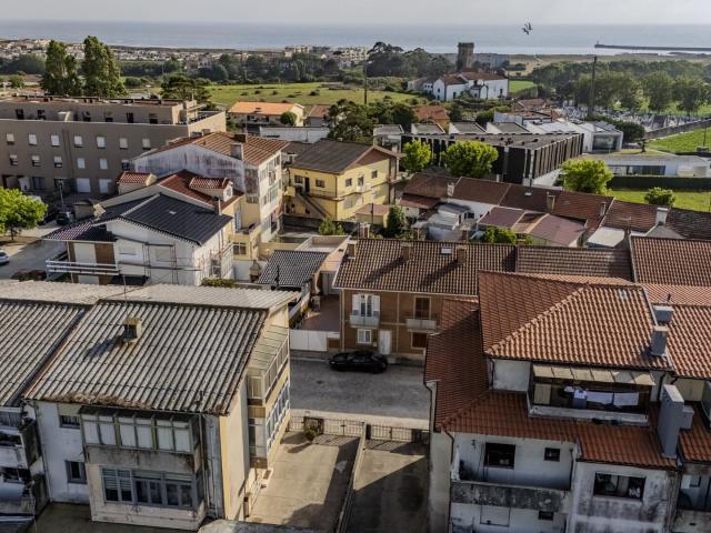 Moradia T2 à Venda em Azurara, Vila do Conde – Próxima da Praia e com Excelentes Acessos
