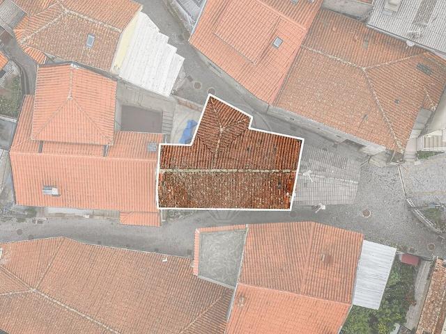 Moradia T2 à venda em Bouro Santa Maria, Amares RE/MAX Portugal