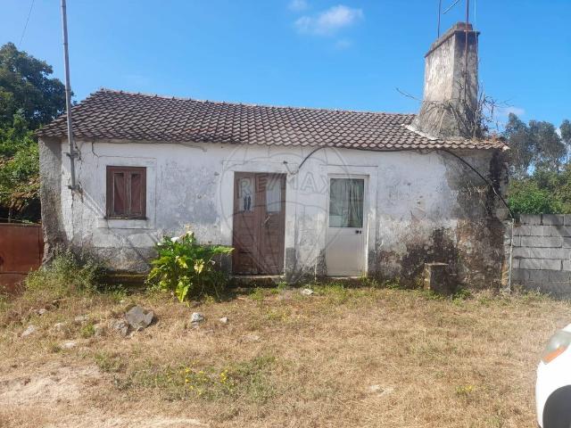 Moradia T2 à venda em Batalha