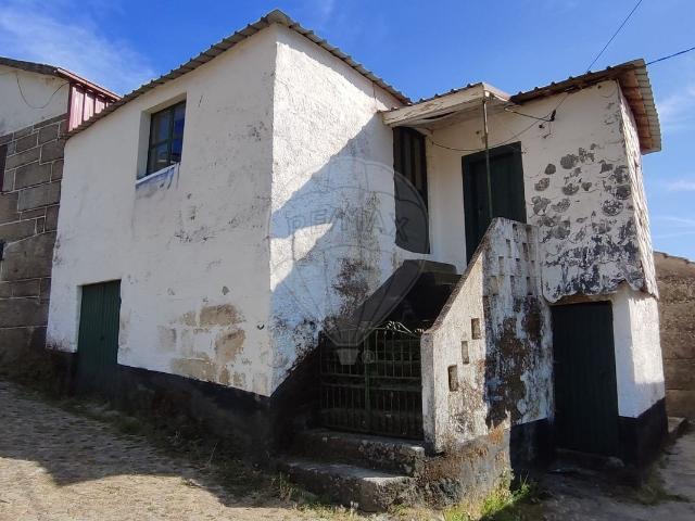 Moradia T2 à venda em Baião