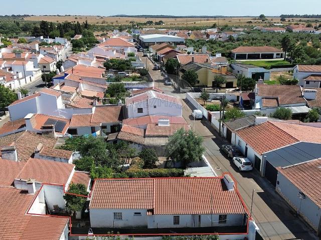 Moradia T2 à venda em Barbacena e Vila Fernando, Elvas RE/MAX Portugal
