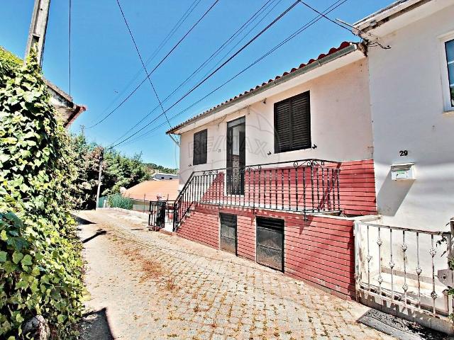 Moradia T2 à venda em Britiande, Lamego RE/MAX Portugal