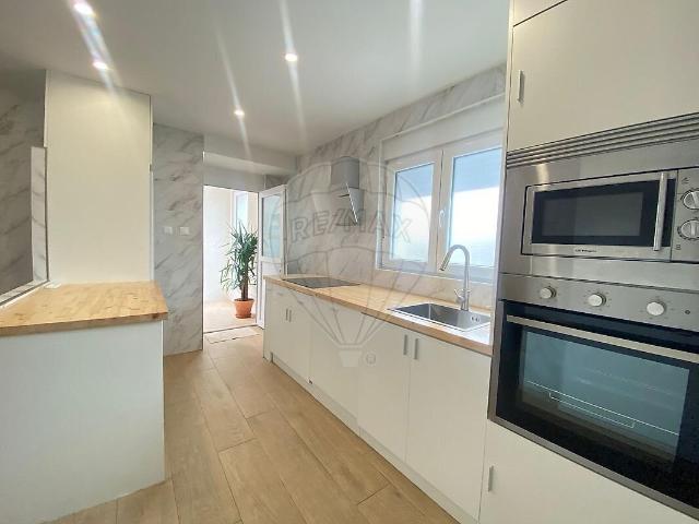 Moradia T2 à venda em Gondoriz, Arcos de Valdevez RE/MAX Portugal