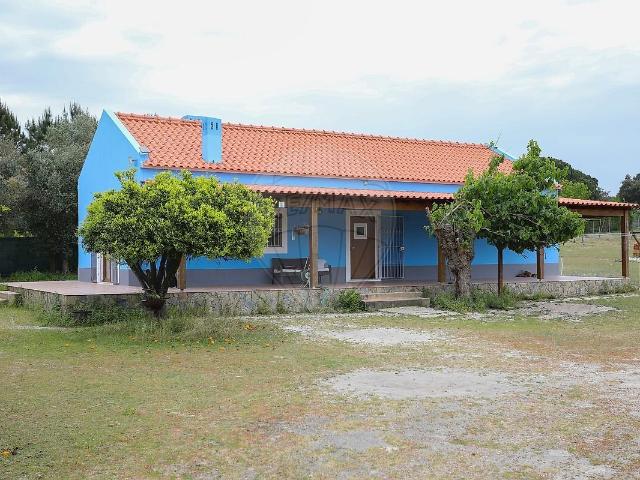 Moradia T2 à venda em Gâmbia Pontes Alto Guerra, Setúbal RE/MAX Portugal