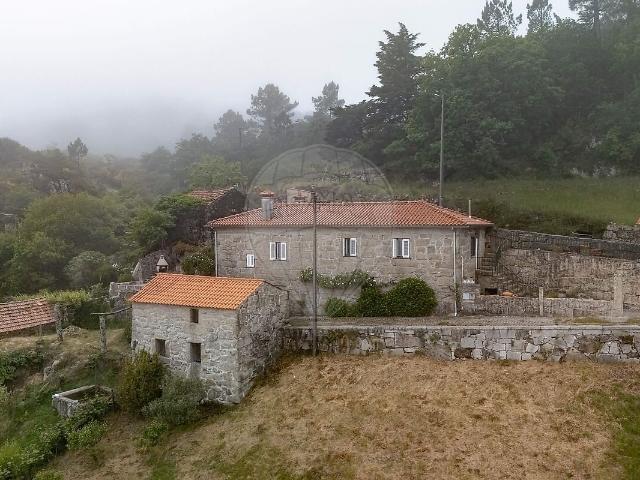 Moradia T2 à venda em Guardão, Tondela RE/MAX Portugal