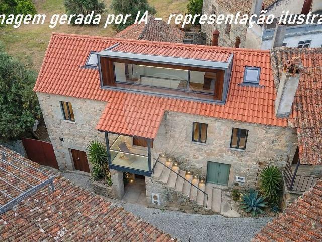 Moradia T2 à venda em Ervedal e Vila Franca da Beira, Oliveira do Hospital RE/MAX Portugal