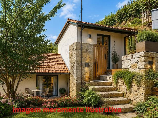 Moradia T2 à venda em Espadanedo, Cinfães RE/MAX Portugal