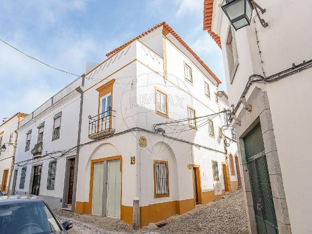 Moradia T2 à venda em Évora São Mamede, Sé, São Pedro e Santo Antão, Évora RE/MAX Portugal
