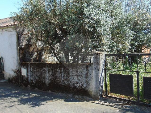 Moradia T2 à venda em Forno Telheiro, Celorico da Beira RE/MAX Portugal