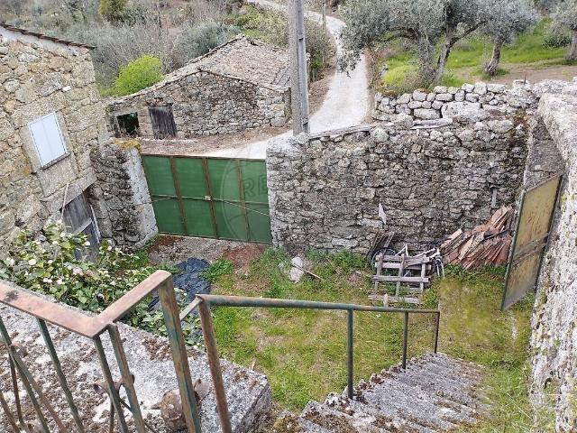 Moradia T2 à venda em Fornos de Algodres