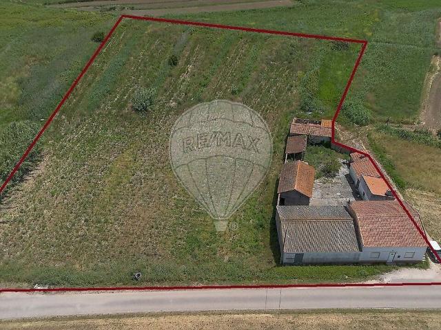 Moradia T2 à venda em Famalicão, Nazaré RE/MAX Portugal