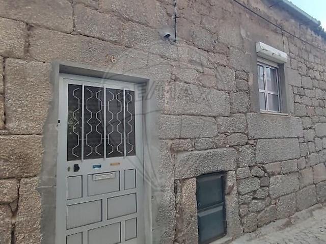 Moradia T2 à venda em Fernão Joanes, Guarda RE/MAX Portugal