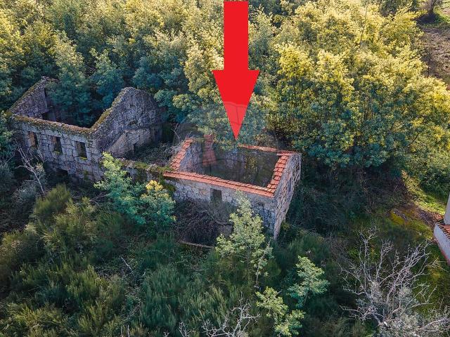 Moradia T2 à venda em Oliveira do Hospital