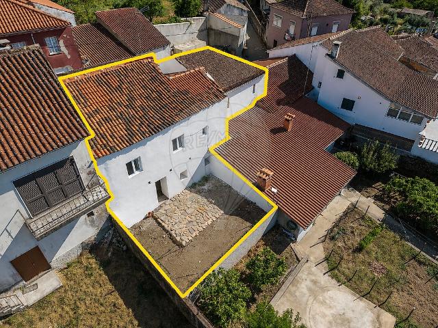 Moradia T2 à venda em Lourosa, Oliveira do Hospital RE/MAX Portugal