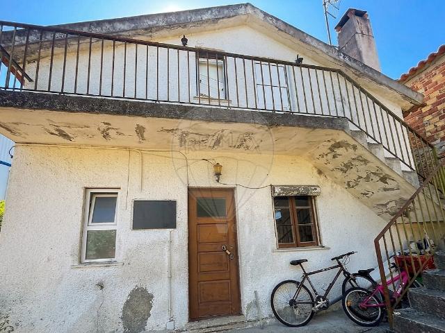 Moradia T2 à venda em Lagares da Beira, Oliveira do Hospital RE/MAX Portugal