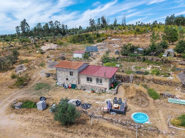 Moradia T2 à venda em Lagares da Beira, Oliveira do Hospital RE/MAX Portugal