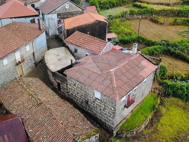 Moradia T2 à venda em Lindoso, Ponte da Barca RE/MAX Portugal