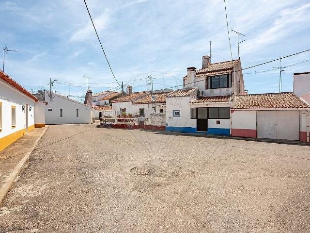 Moradia T2 à venda em Monsaraz, Reguengos de Monsaraz RE/MAX Portugal
