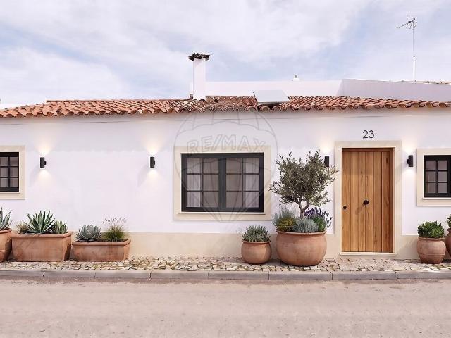 Moradia T2 à venda em Montoito, Redondo RE/MAX Portugal