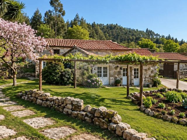 Moradia T2 à venda em Monte Córdova, Santo Tirso RE/MAX Portugal