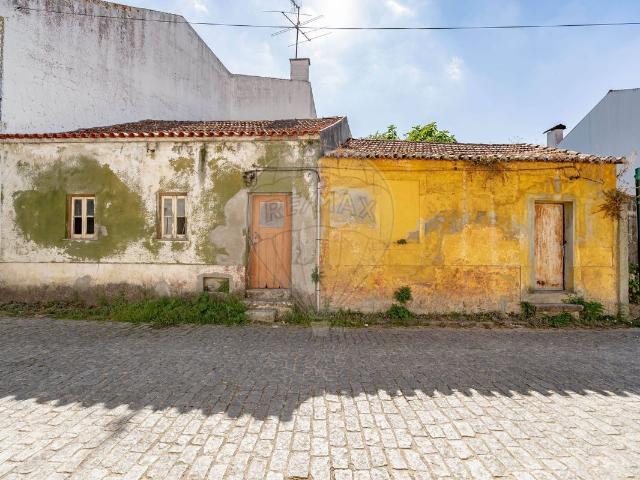 Moradia T2 à venda em Montemor o Velho