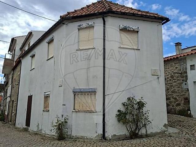 Moradia T2 à venda em Maçaínhas, Belmonte RE/MAX Portugal