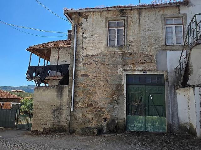 Moradia T2 à venda em Macedo de Cavaleiros, Macedo de Cavaleiros RE/MAX Portugal
