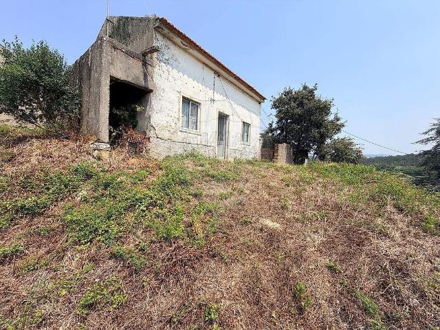 Moradia T2 à venda em Maiorga, Alcobaça RE/MAX Portugal