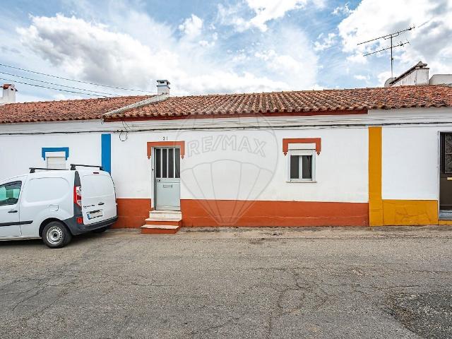 Moradia T2 à venda em Nossa Senhora da Tourega e Nossa Senhora de Guadalupe, Évora RE/MAX Portugal