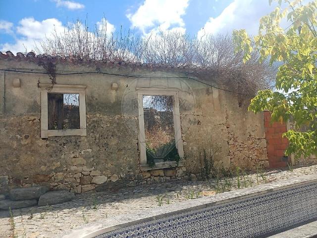 Moradia T2 à venda em São Martinho de Árvore e Lamarosa, Coimbra RE/MAX Portugal