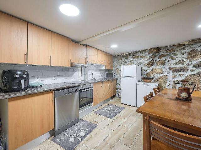 Moradia T2 à venda em São João da Serra, Oliveira de Frades RE/MAX Portugal