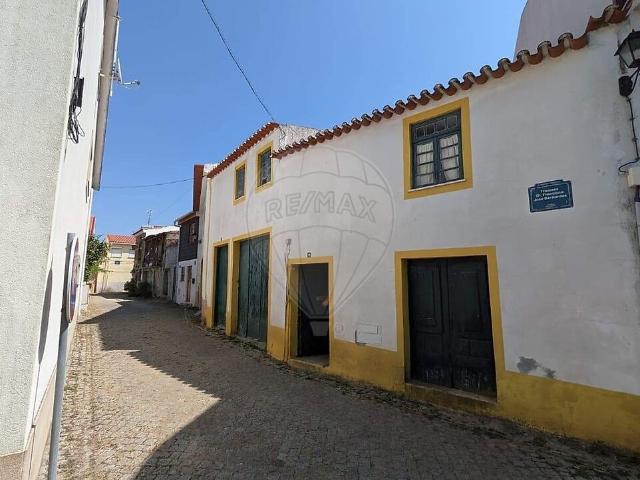 Moradia T2 à venda em São João da Pesqueira e Várzea de Trevões, São João da Pesqueira RE/MAX Portugal