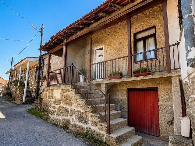 Moradia T2 à venda em São Joaninho, Santa Comba Dão RE/MAX Portugal