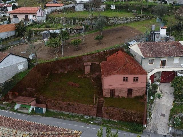 Moradia T2 à venda em Souselo, Cinfães RE/MAX Portugal