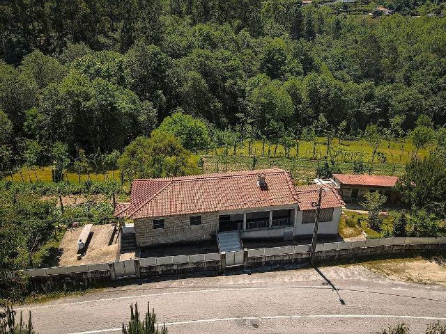 Moradia T2 à venda em Souto Santa Maria, Souto São Salvador e Gondomar, Guimarães RE/MAX Portugal
