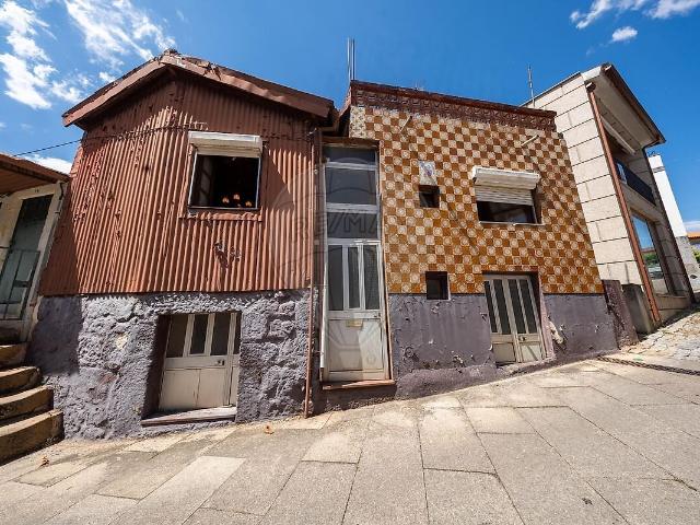 Moradia T2 à venda em Sanfins do Douro, Alijó RE/MAX Portugal