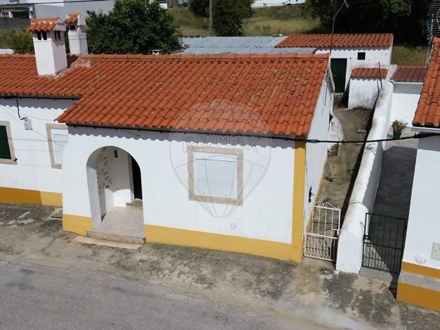 Moradia T2 à venda em Santo António das Areias, Marvão RE/MAX Portugal